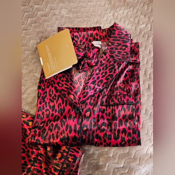 Ambrielle 3 Piece Pajama Set, Short Set & Scrunchie, Red & Black Leopard Print - Picture 7 of 9